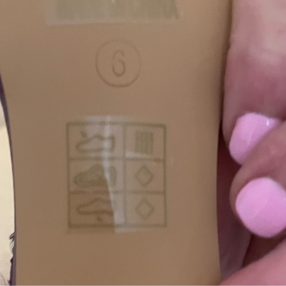 ERIJUNOR Women’s Low Heel Removable Ankle Strap Rhinestones Pleat Satin shoes - Picture 3 of 6